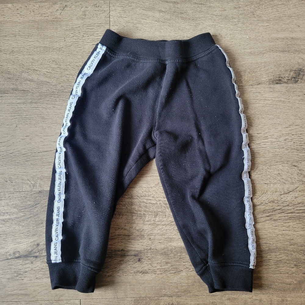 Calvin Klein sweatpants 24M